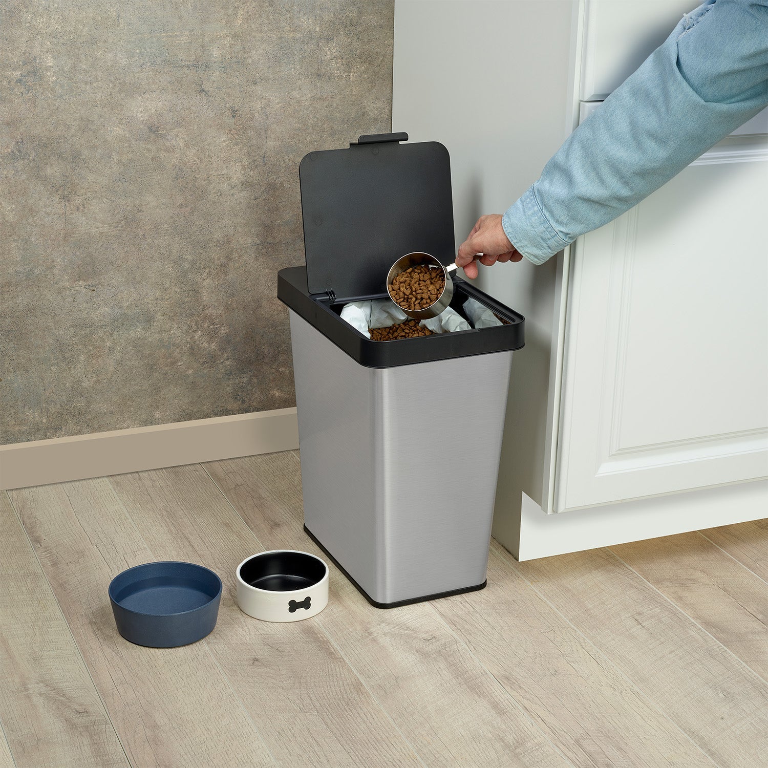 6-Gallon Waste Bin with Removable Lid