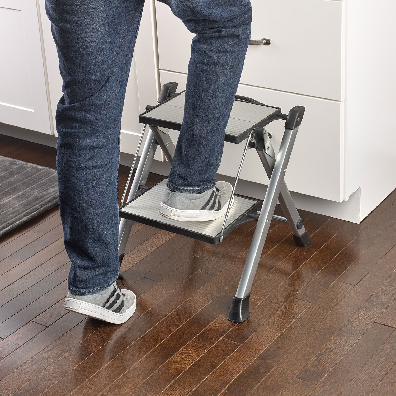 Easy-Close 2-Step Stool