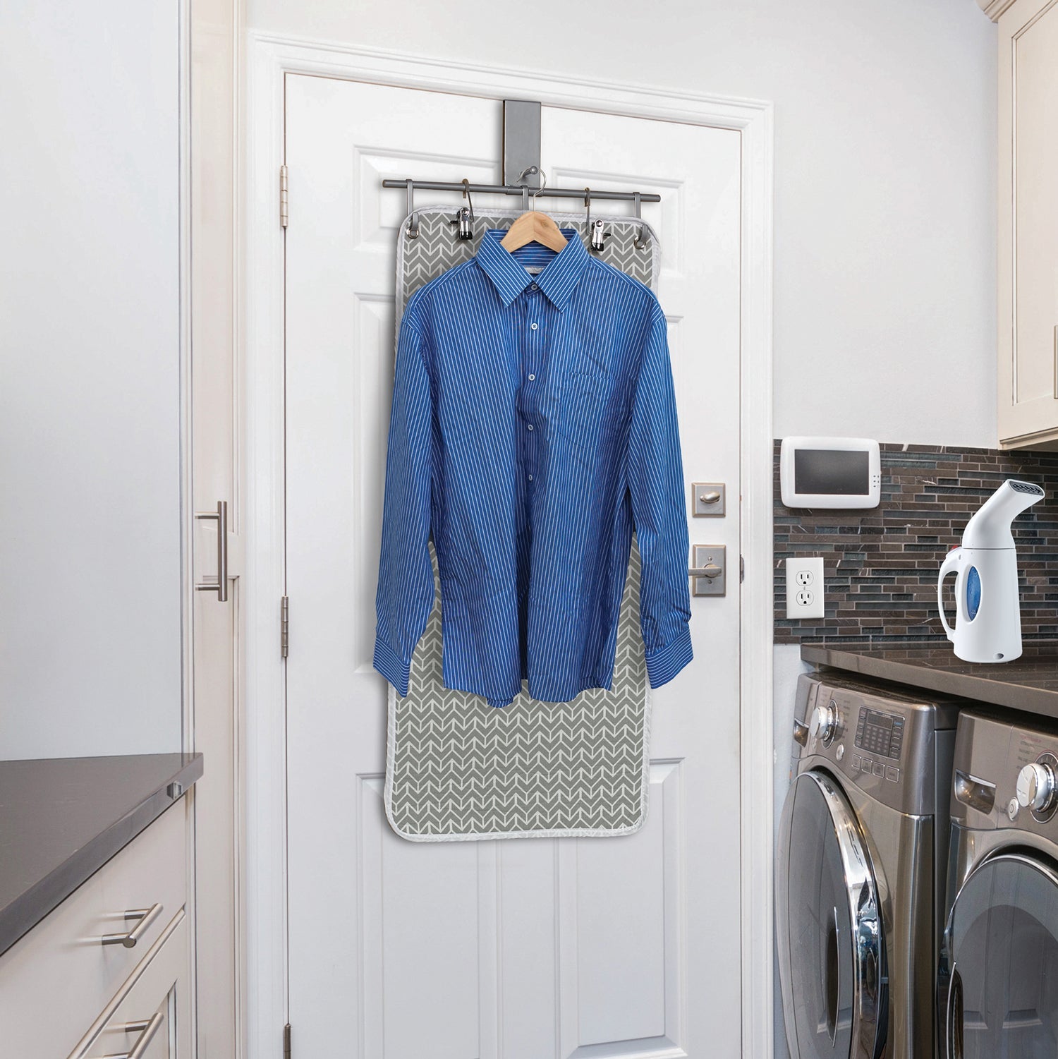 Over-the Door Steaming Station